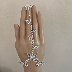 Ring bracelet-hand chain
